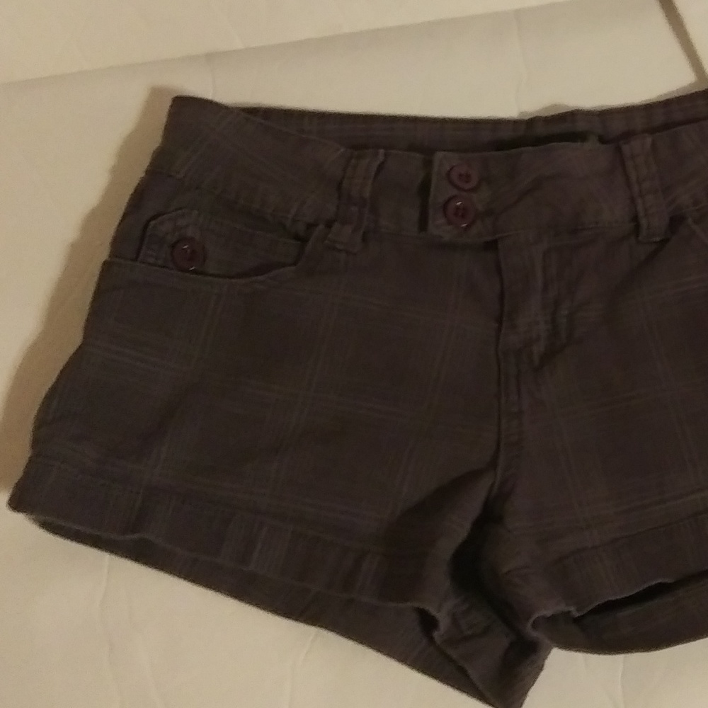 Full Tilt gray plaid shorts sz 7 - Picture 3 of 6